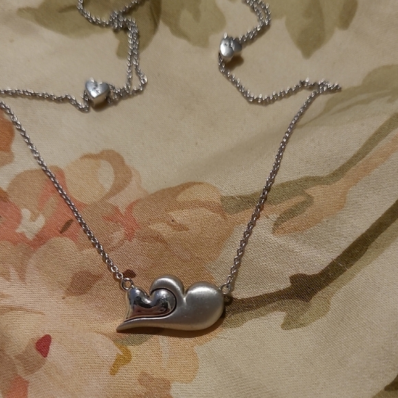 Silver Necklace with Hear Pendant Adjustable , Can Be Worn Long Or As Choker - Picture 1 of 6